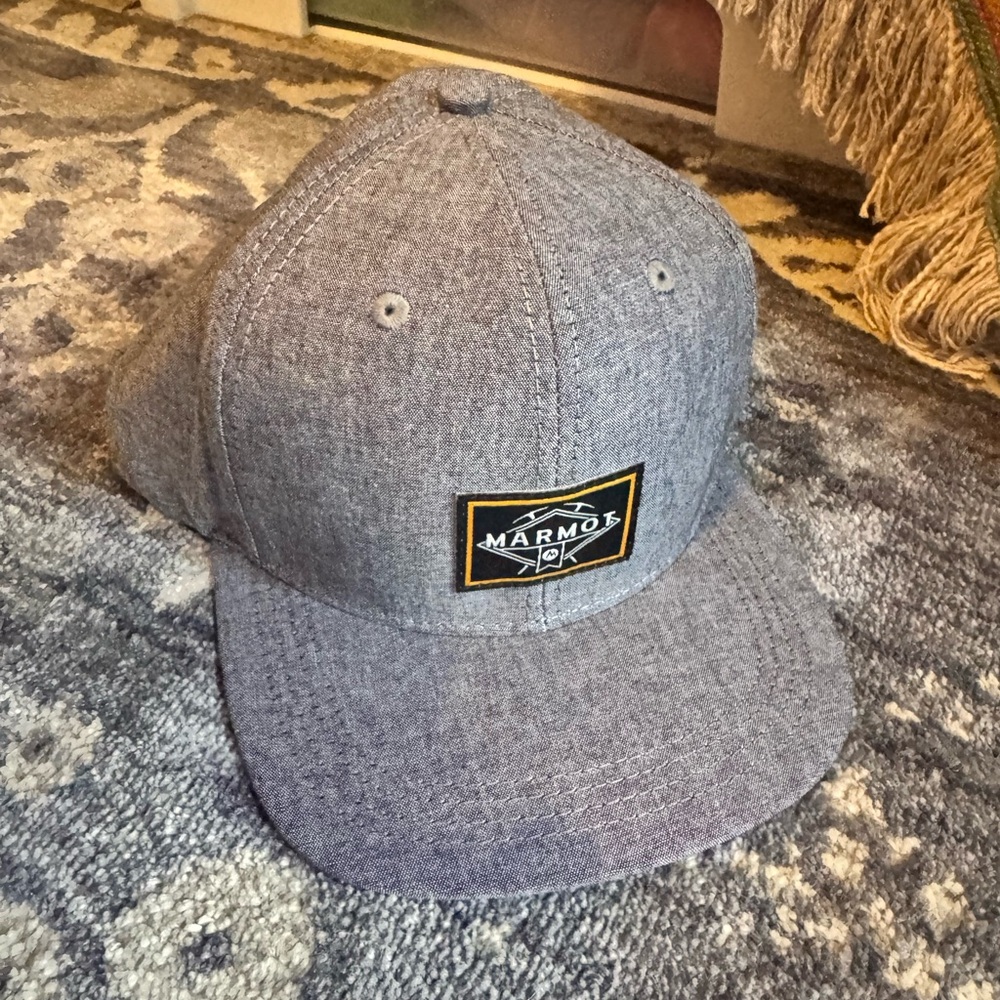 NWOT Marmot Gray Nice Axe Chambray Cap Sample